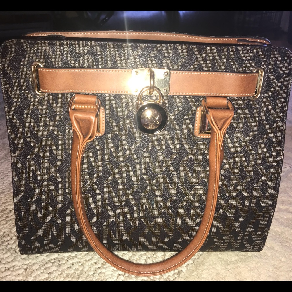 NX handbag (not authentic)